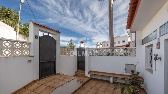 3 makuuhuone Rivitalo myytävänä paikassa Teror mukana 
autotalli - 240 000 € (Ref: 9363055)