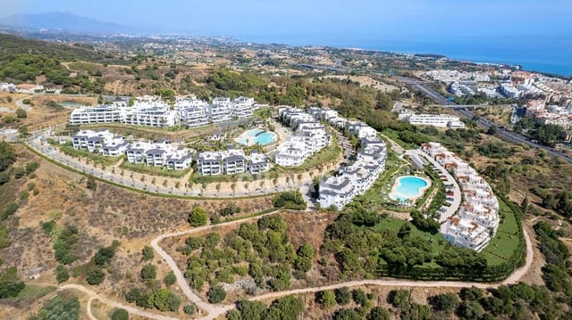 2 soverom Leilighet til salgs i Cancelada, Estepona med svømmebasseng garasje - € 570 000 (Ref: 9371430)