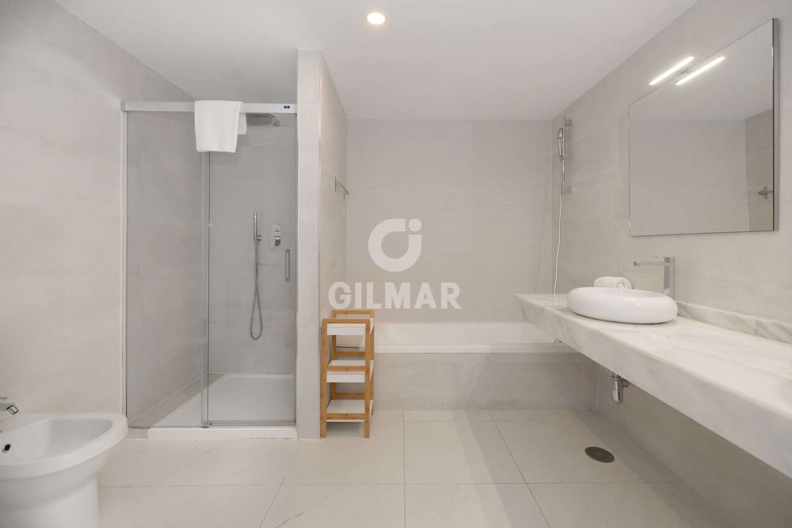 3 makuuhuone Asunto myytävänä paikassa Estepona mukana 
autotalli - 699 000 € (Ref: 9371521)