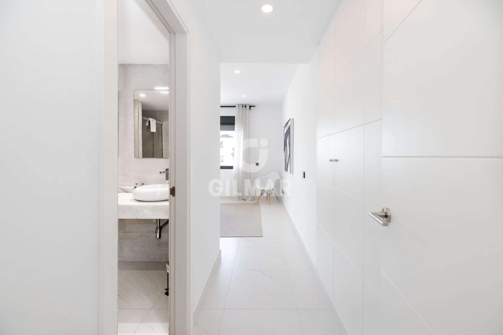 3 makuuhuone Asunto myytävänä paikassa Estepona mukana 
autotalli - 699 000 € (Ref: 9371521)