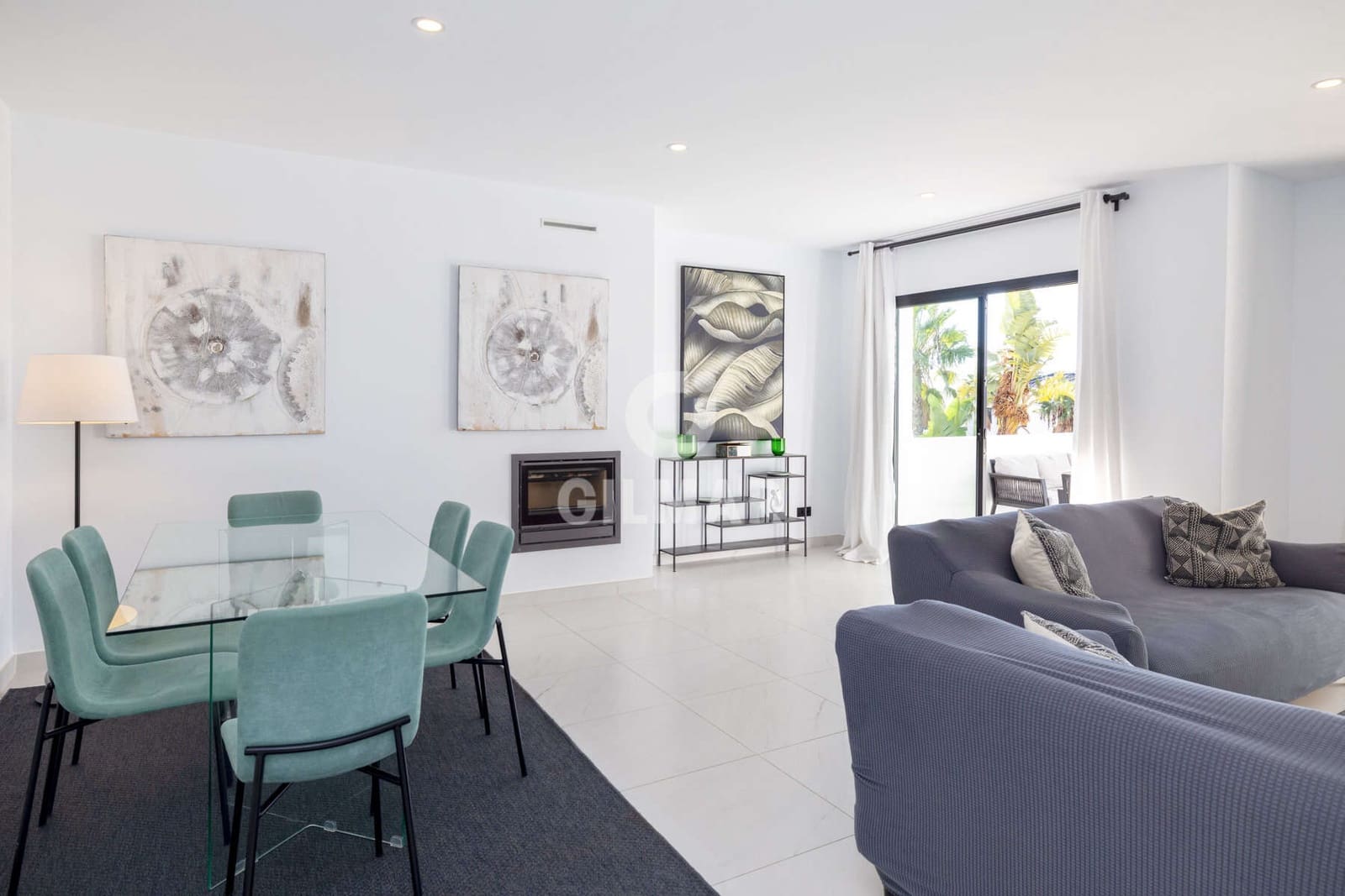 3 makuuhuone Asunto myytävänä paikassa Estepona mukana 
autotalli - 699 000 € (Ref: 9371521)