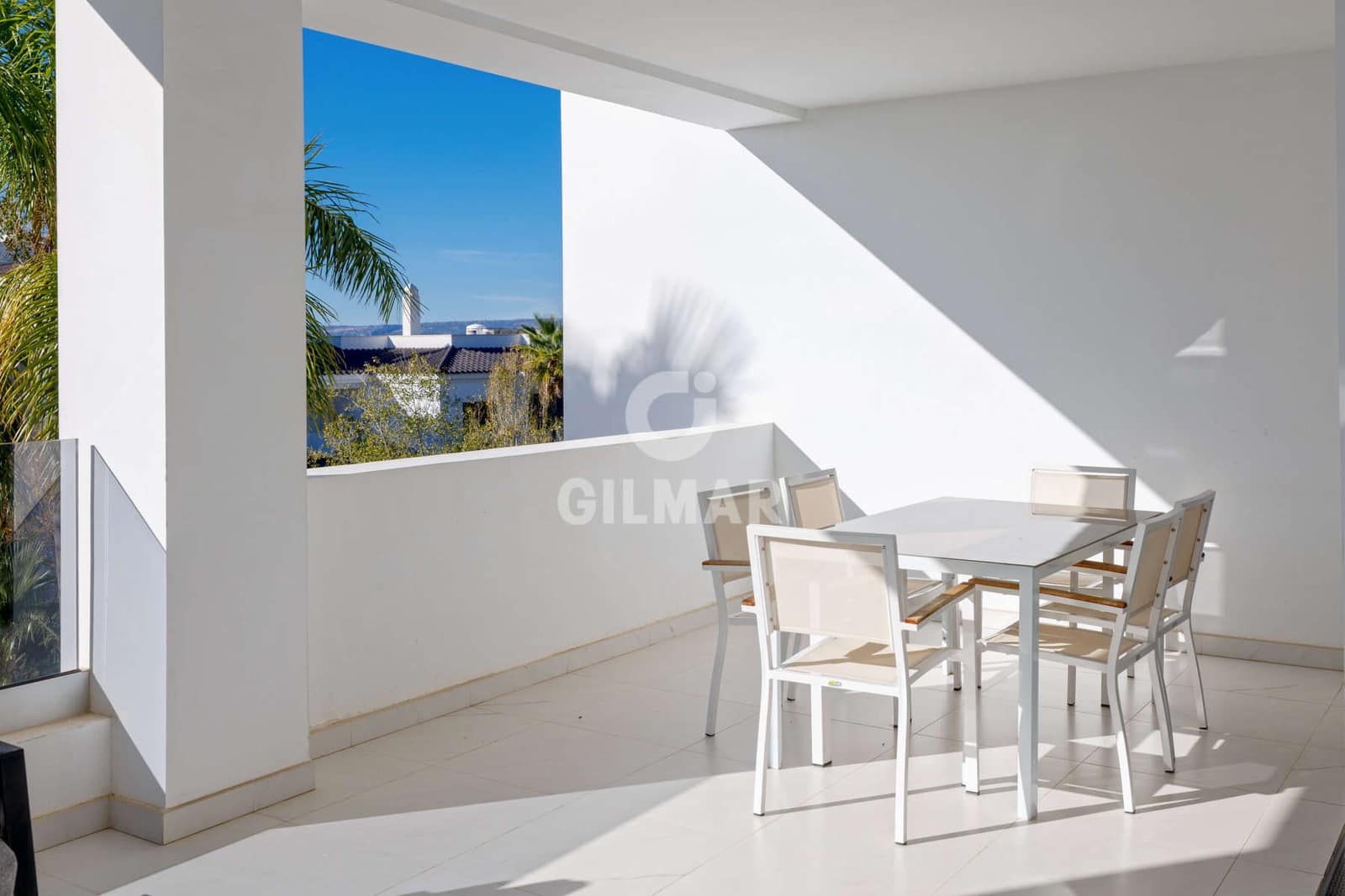 3 makuuhuone Asunto myytävänä paikassa Estepona mukana 
autotalli - 699 000 € (Ref: 9371521)