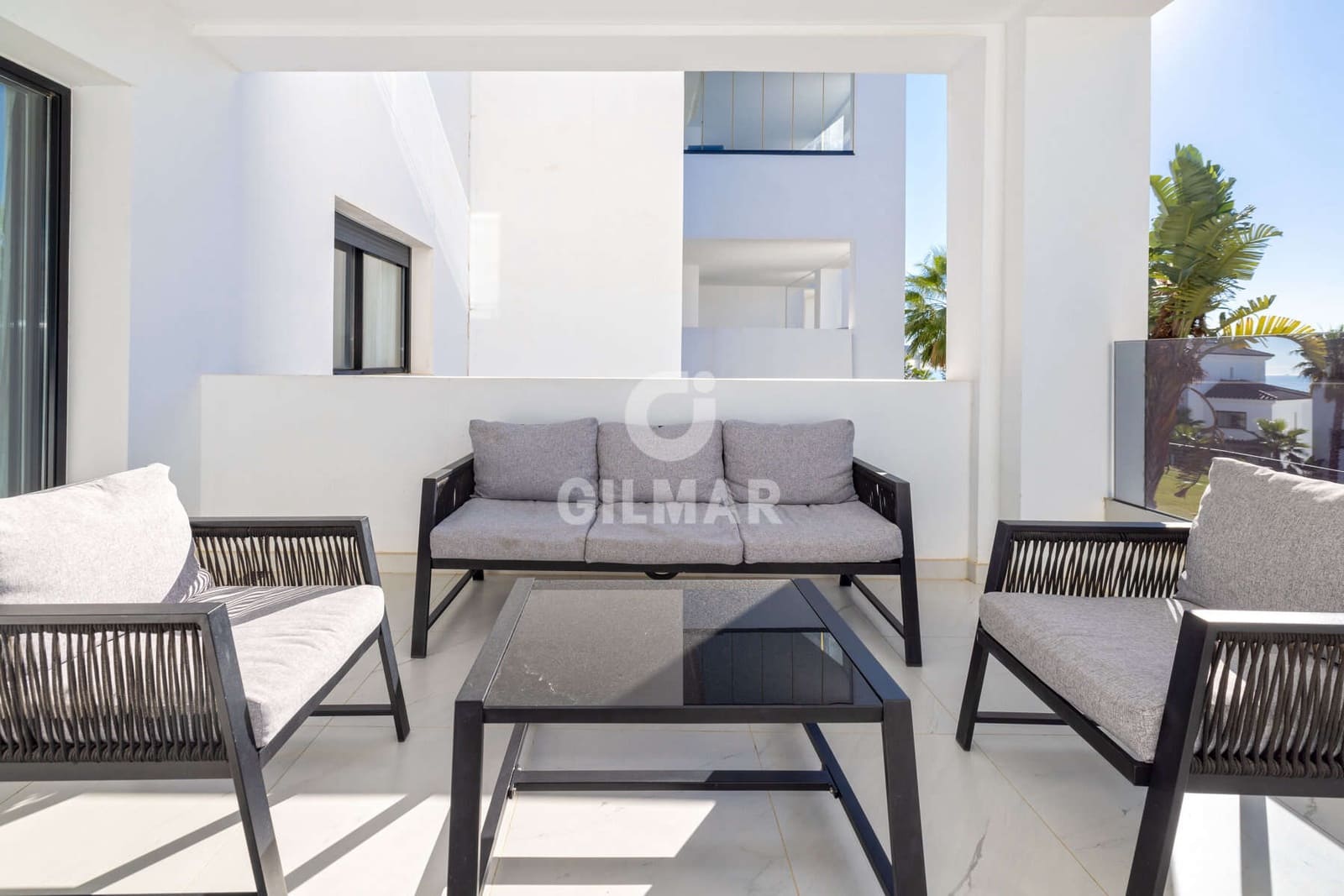 3 makuuhuone Asunto myytävänä paikassa Estepona mukana 
autotalli - 699 000 € (Ref: 9371521)