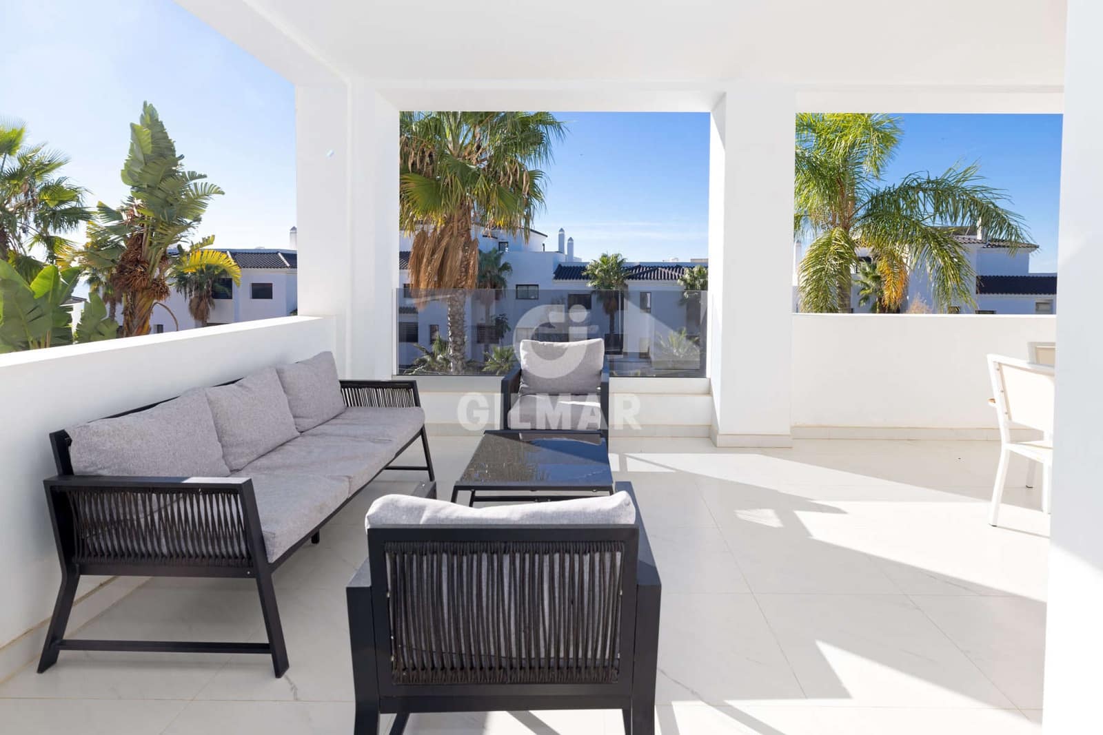 3 makuuhuone Asunto myytävänä paikassa Estepona mukana 
autotalli - 699 000 € (Ref: 9371521)