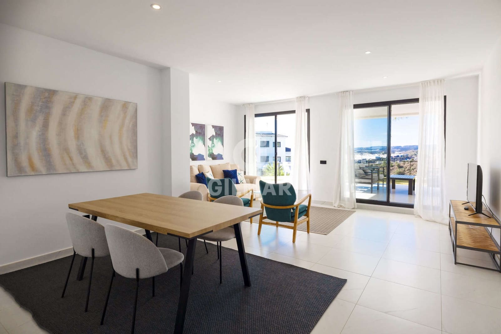 Piso de 2 habitaciones en Estepona en venta con piscina garaje - 570.000 € (Ref: 9372345)