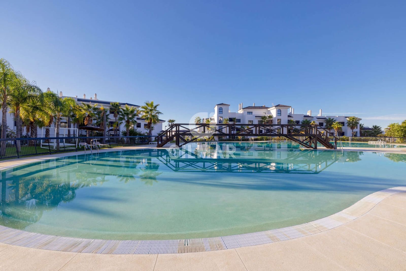2 soveværelse Lejlighed til salg i Estepona med swimmingpool garage - € 570.000 (Ref: 9372346)