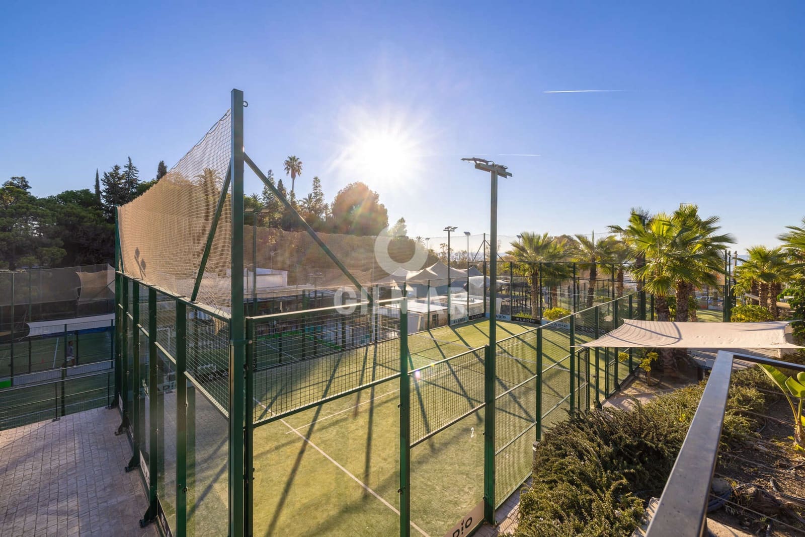 2 soveværelse Lejlighed til salg i Estepona med swimmingpool garage - € 570.000 (Ref: 9372346)