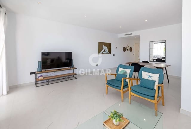 2 makuuhuone Asunto myytävänä paikassa Altos de Estepona, Estepona mukana uima-altaan 
autotalli - 570 000 € (Ref: 9372346)