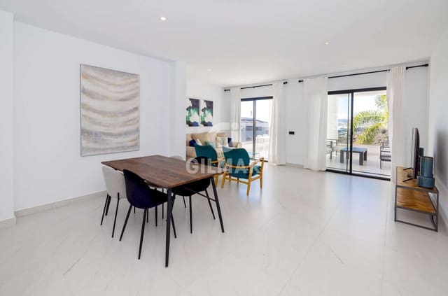 2 makuuhuone Asunto myytävänä paikassa Altos de Estepona, Estepona mukana uima-altaan 
autotalli - 570 000 € (Ref: 9372346)