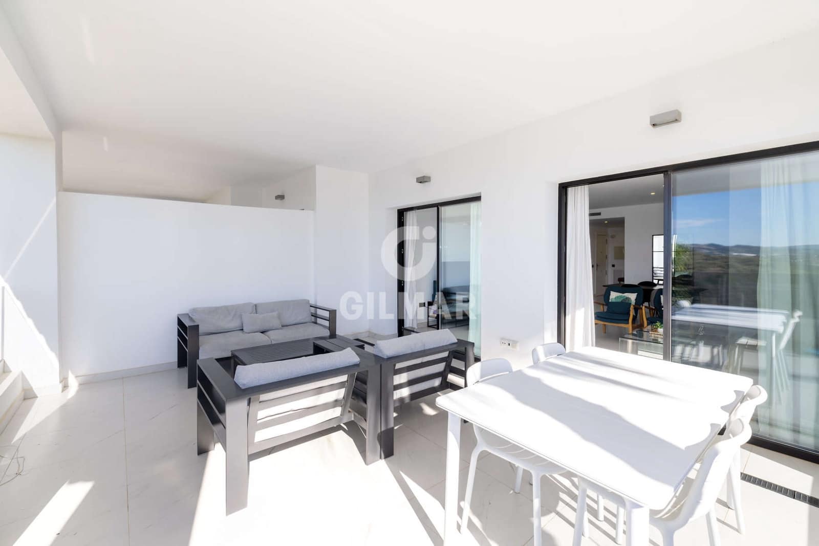 2 soveværelse Lejlighed til salg i Estepona med swimmingpool garage - € 570.000 (Ref: 9372346)