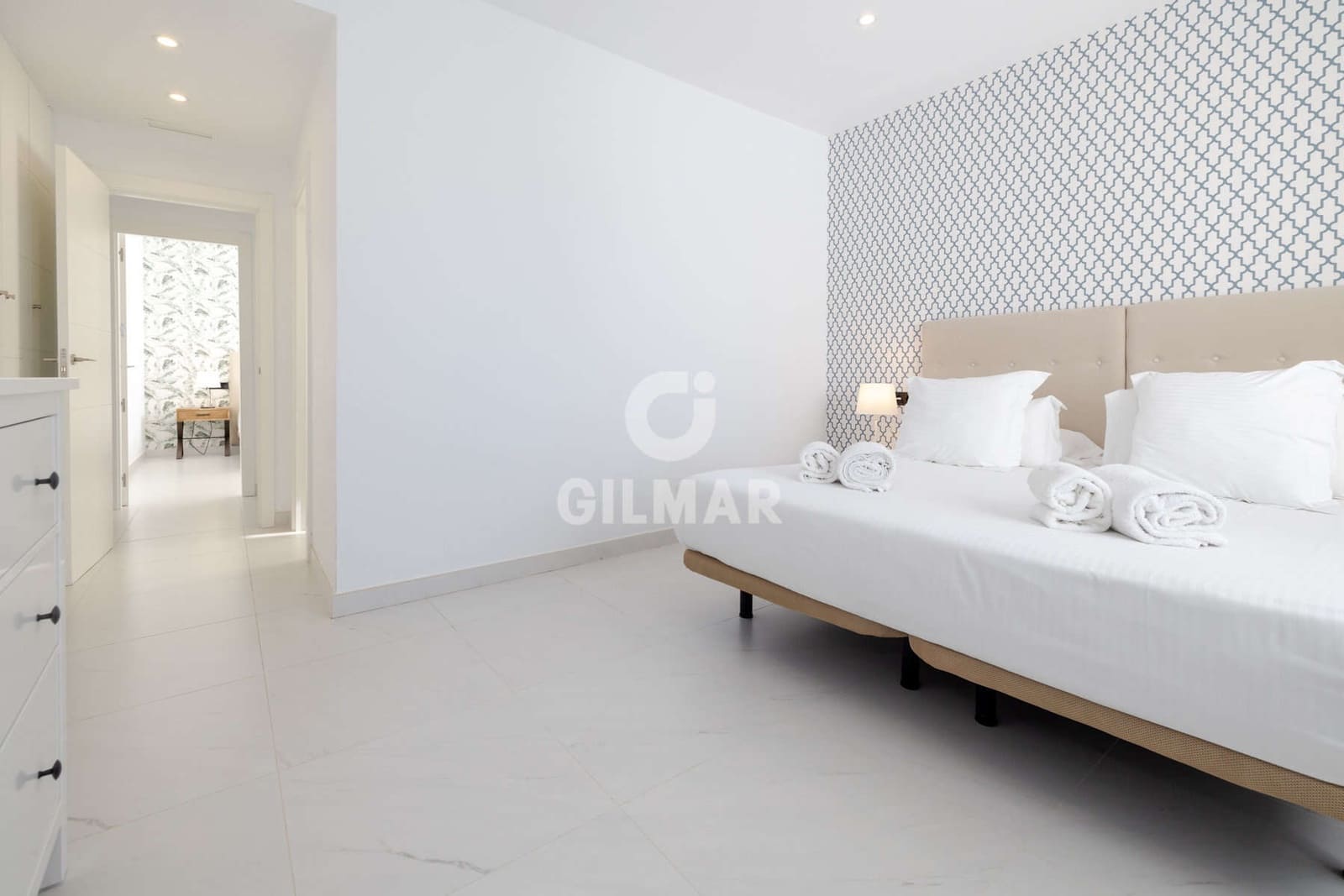 2 soveværelse Lejlighed til salg i Estepona med swimmingpool garage - € 570.000 (Ref: 9372346)