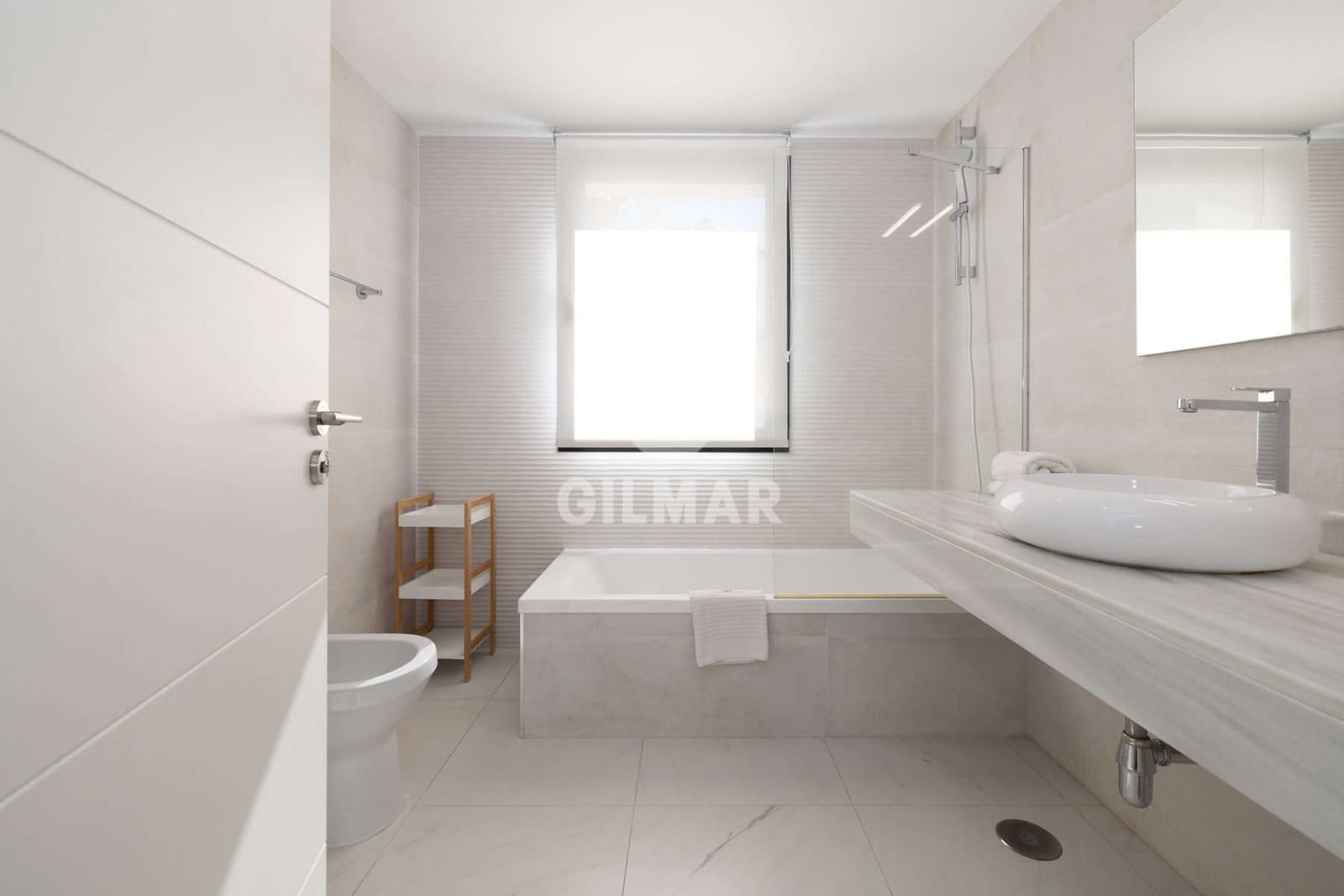 2 soveværelse Lejlighed til salg i Estepona med swimmingpool garage - € 570.000 (Ref: 9372346)