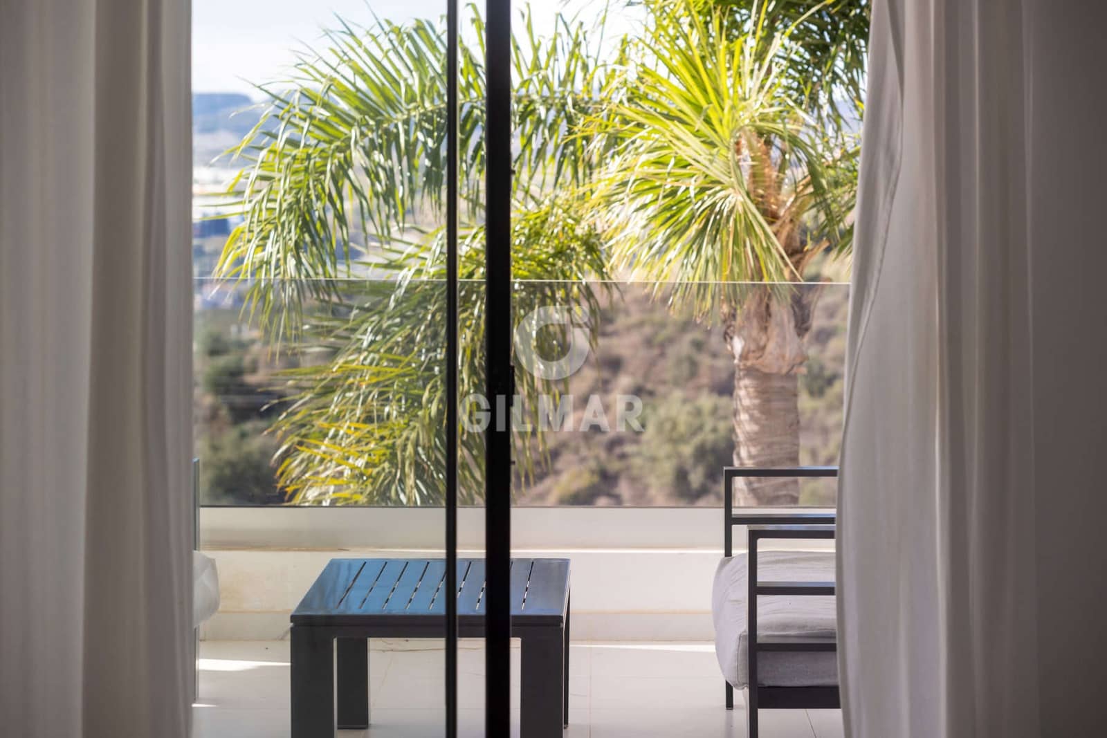 2 soveværelse Lejlighed til salg i Estepona med swimmingpool garage - € 570.000 (Ref: 9372346)