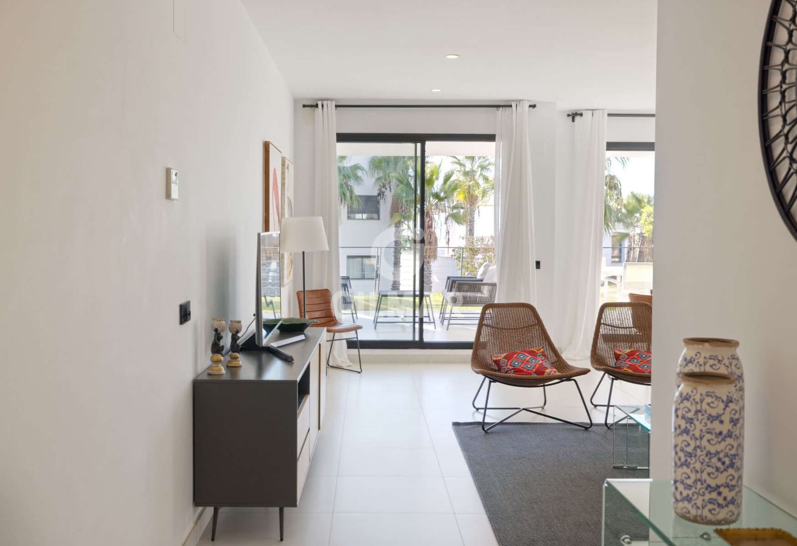 2 bedroom Flat for sale in Estepona with pool garage - € 570,000 (Ref: 9372347)