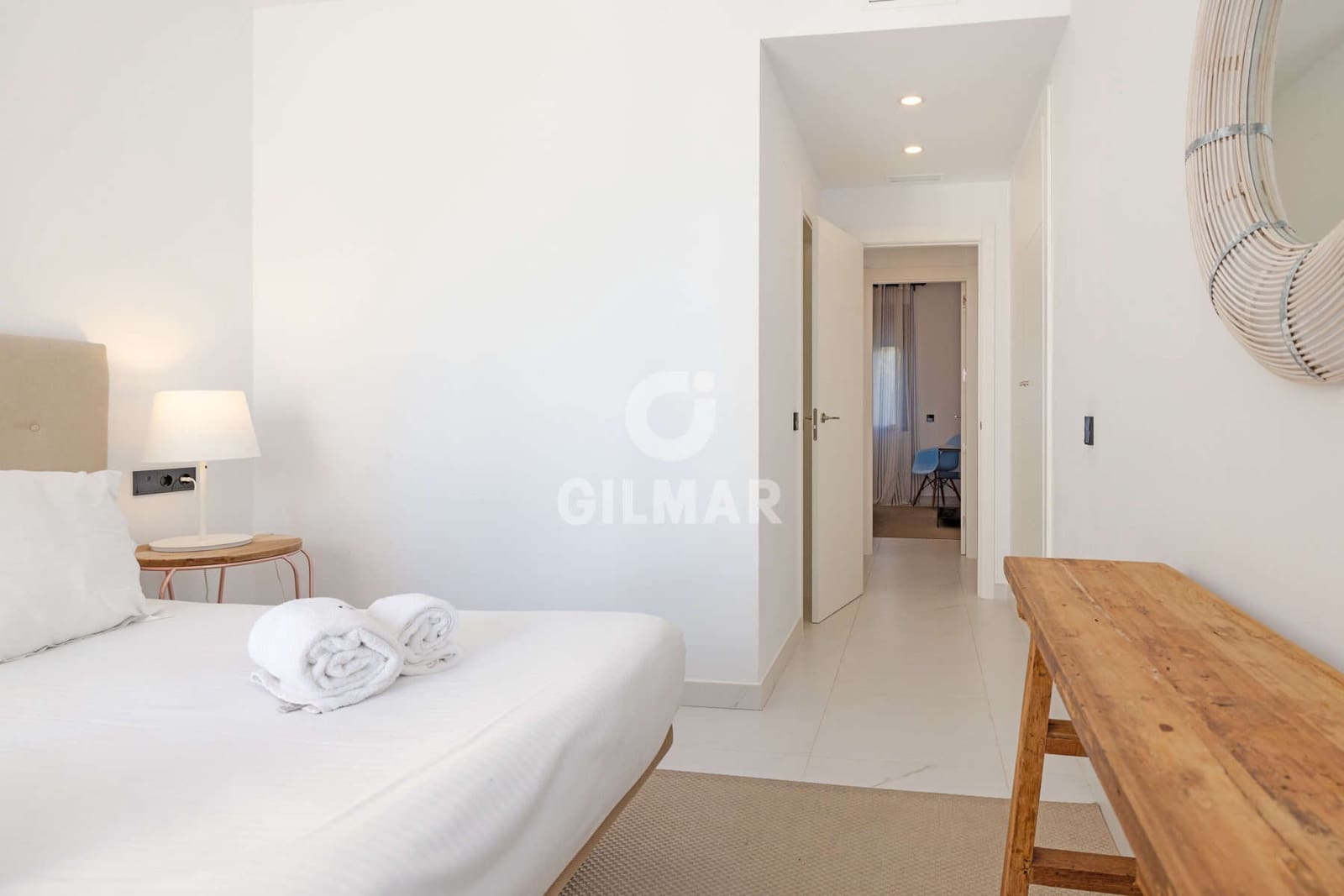 2 bedroom Flat for sale in Estepona with pool garage - € 570,000 (Ref: 9372347)