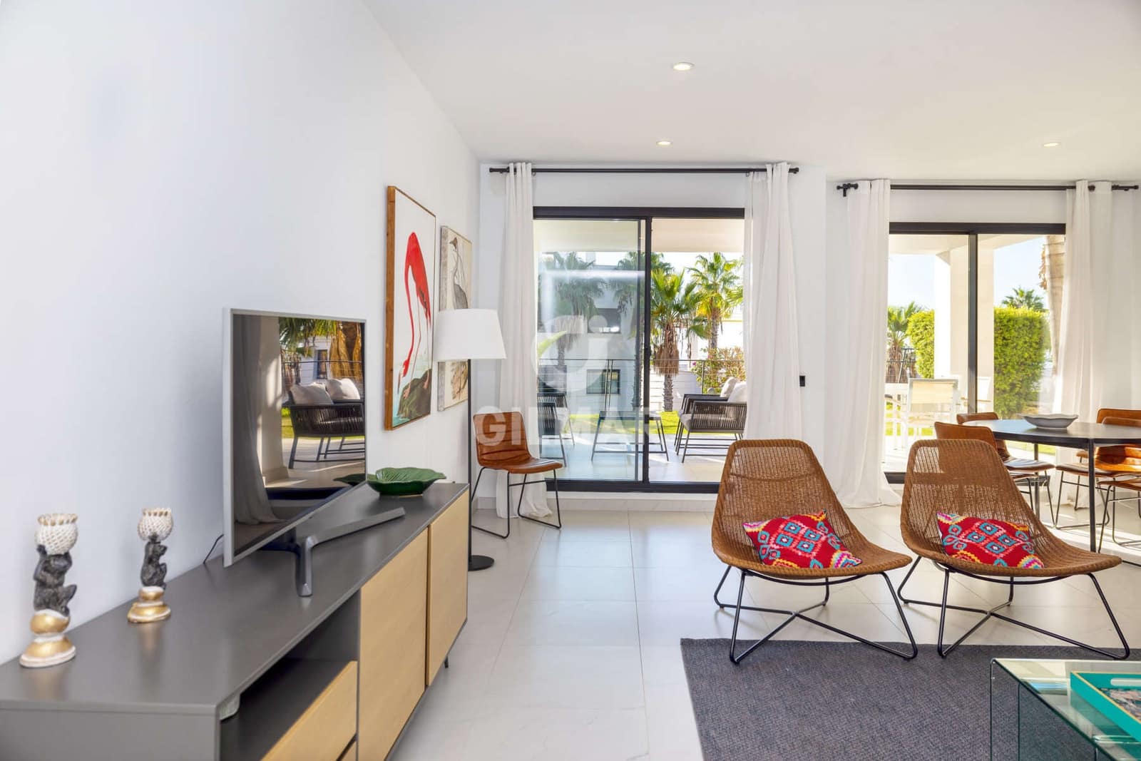 2 bedroom Flat for sale in Estepona with pool garage - € 570,000 (Ref: 9372347)