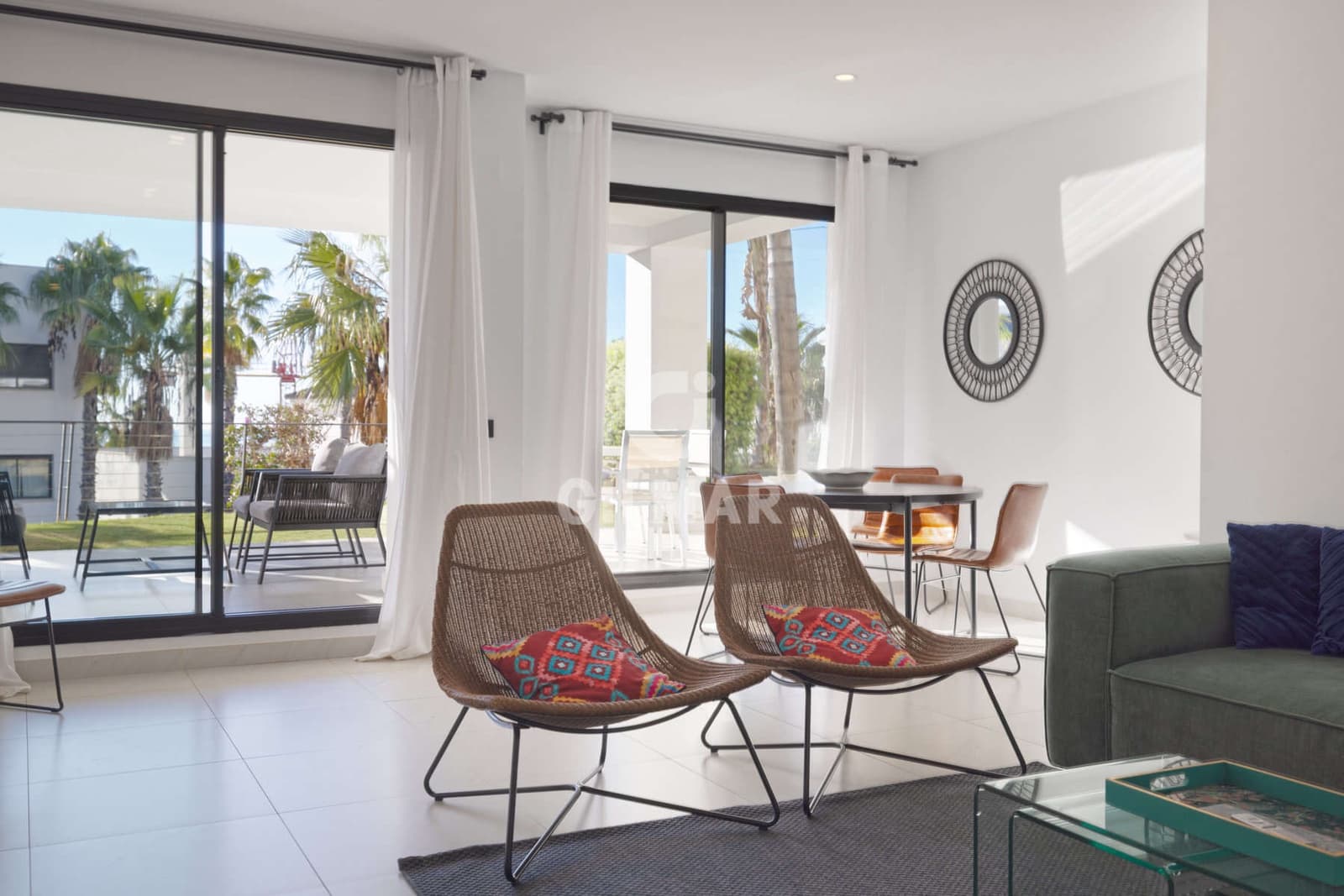 2 bedroom Flat for sale in Estepona with pool garage - € 570,000 (Ref: 9372347)