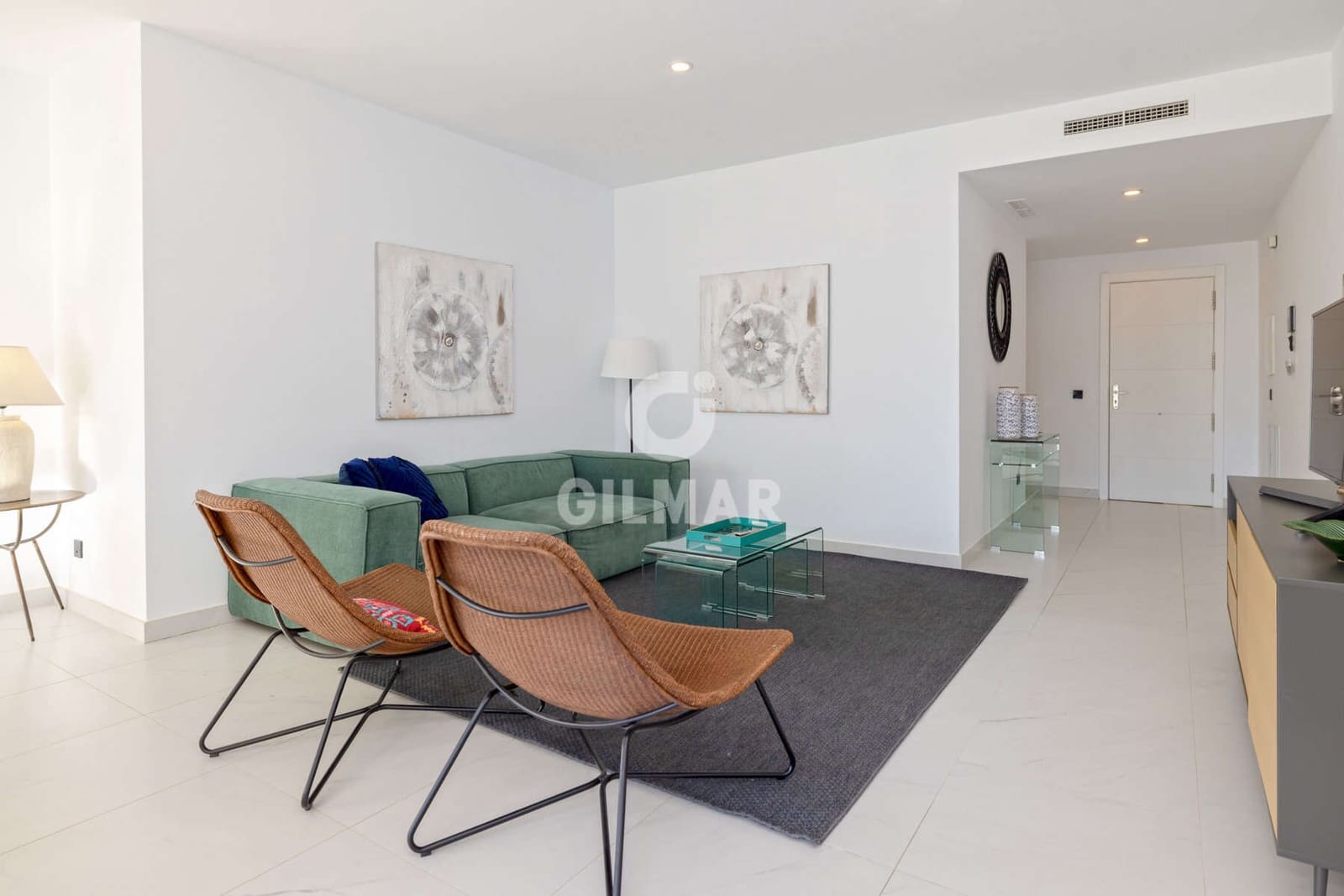 2 bedroom Flat for sale in Estepona with pool garage - € 570,000 (Ref: 9372347)