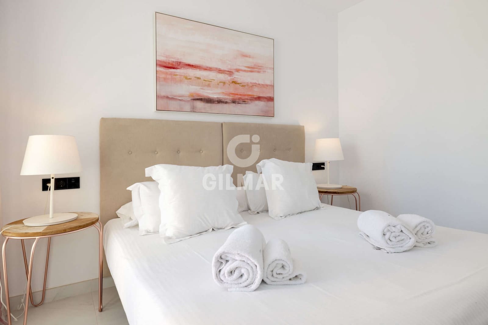 2 bedroom Flat for sale in Estepona with pool garage - € 570,000 (Ref: 9372347)