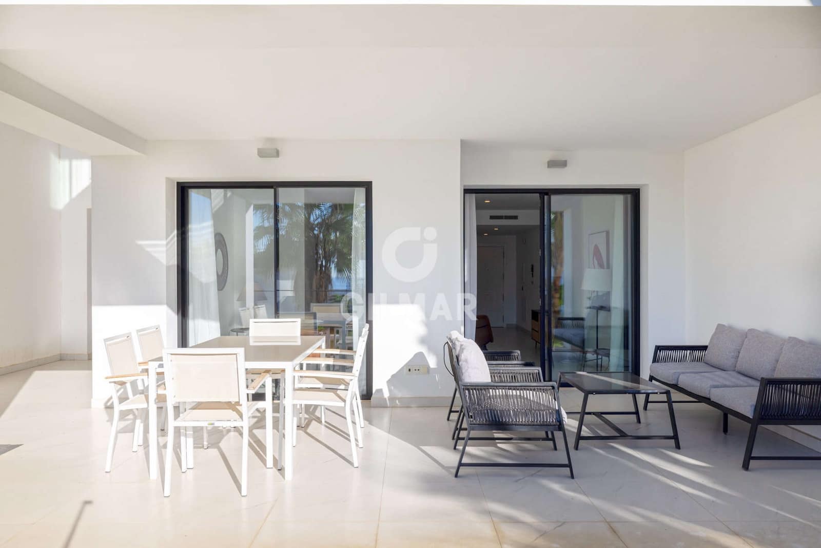 2 bedroom Flat for sale in Estepona with pool garage - € 570,000 (Ref: 9372347)