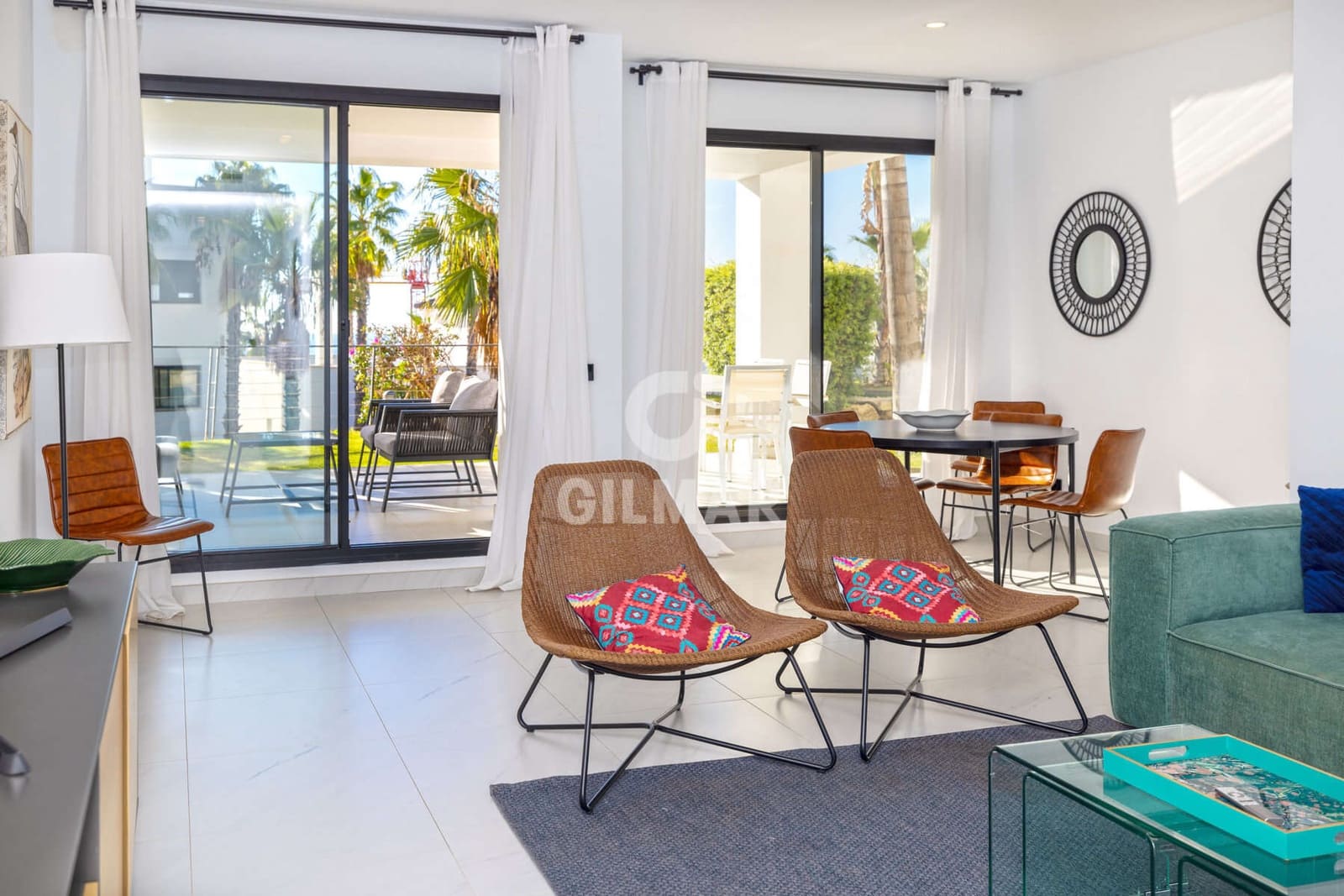 2 bedroom Flat for sale in Estepona with pool garage - € 570,000 (Ref: 9372347)