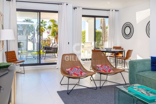 Piso de 2 habitaciones en Altos de Estepona, Estepona en venta con piscina garaje - 570.000 € (Ref: 9372347)