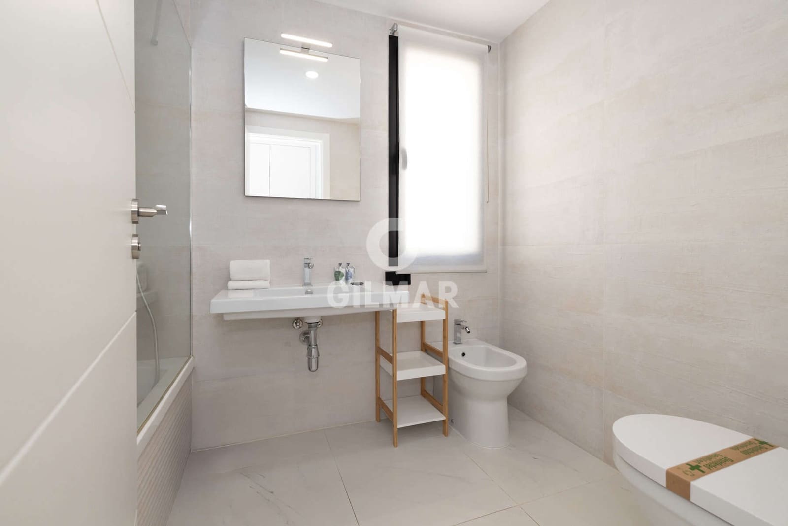 2 soverom Leilighet til salgs i Estepona med svømmebasseng garasje - € 620 000 (Ref: 9372348)