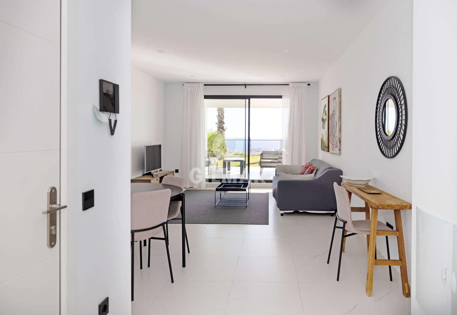 2 soverom Leilighet til salgs i Estepona med svømmebasseng garasje - € 620 000 (Ref: 9372348)