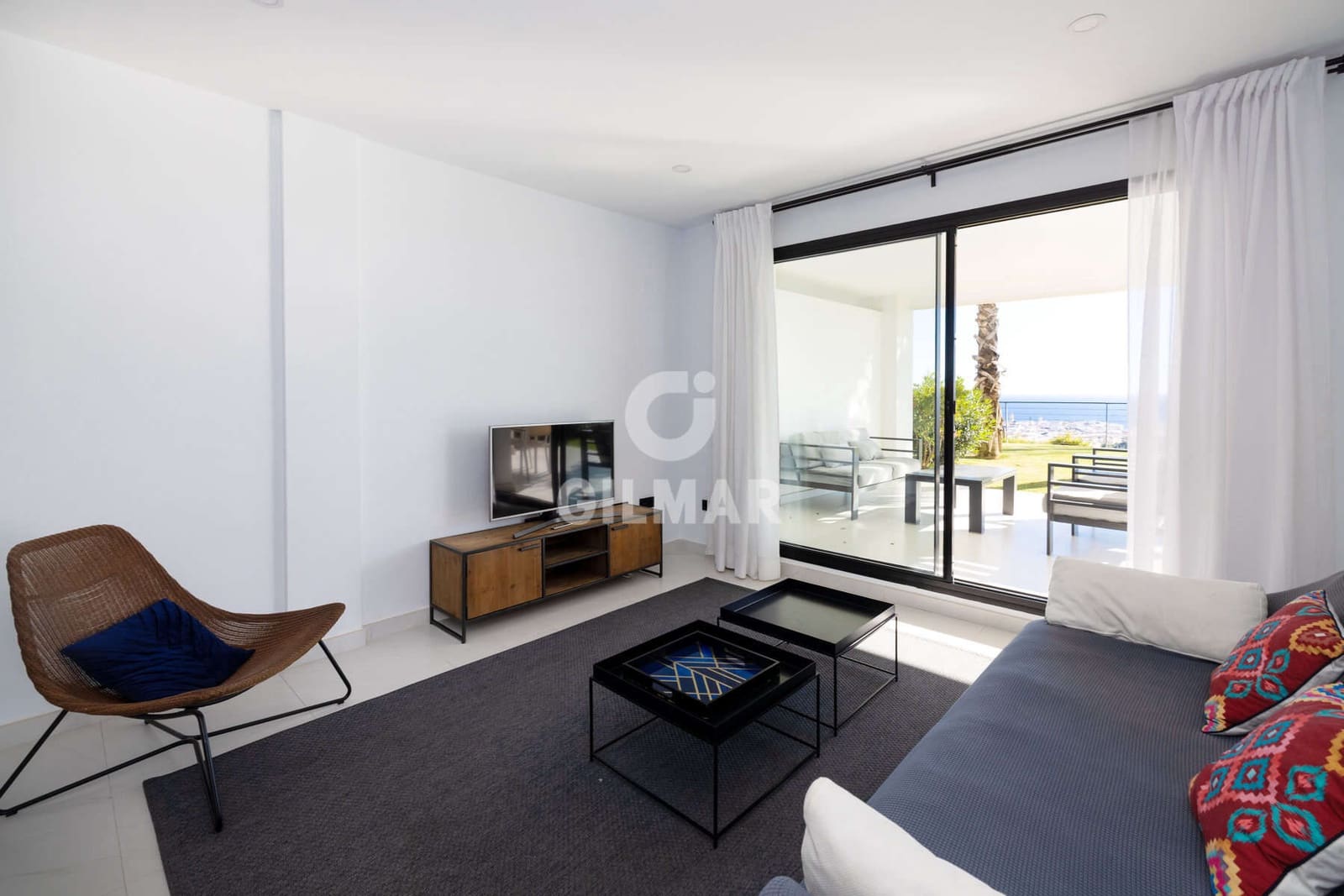 2 soverom Leilighet til salgs i Estepona med svømmebasseng garasje - € 620 000 (Ref: 9372348)