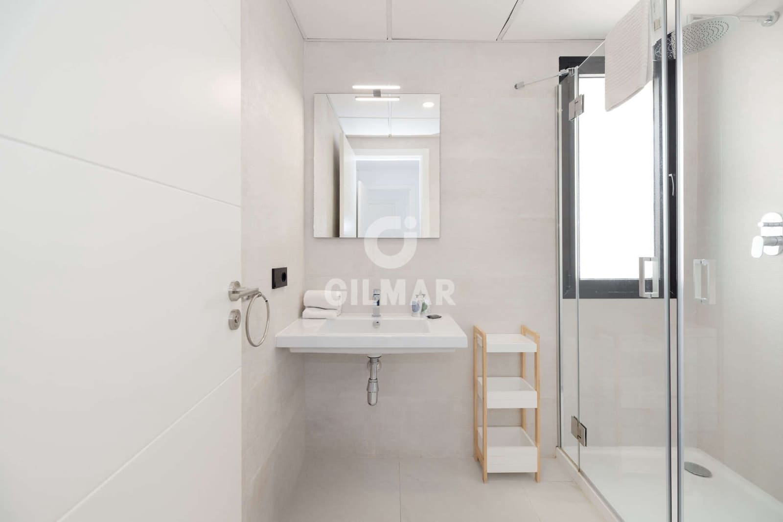 2 soverom Leilighet til salgs i Estepona med svømmebasseng garasje - € 620 000 (Ref: 9372348)