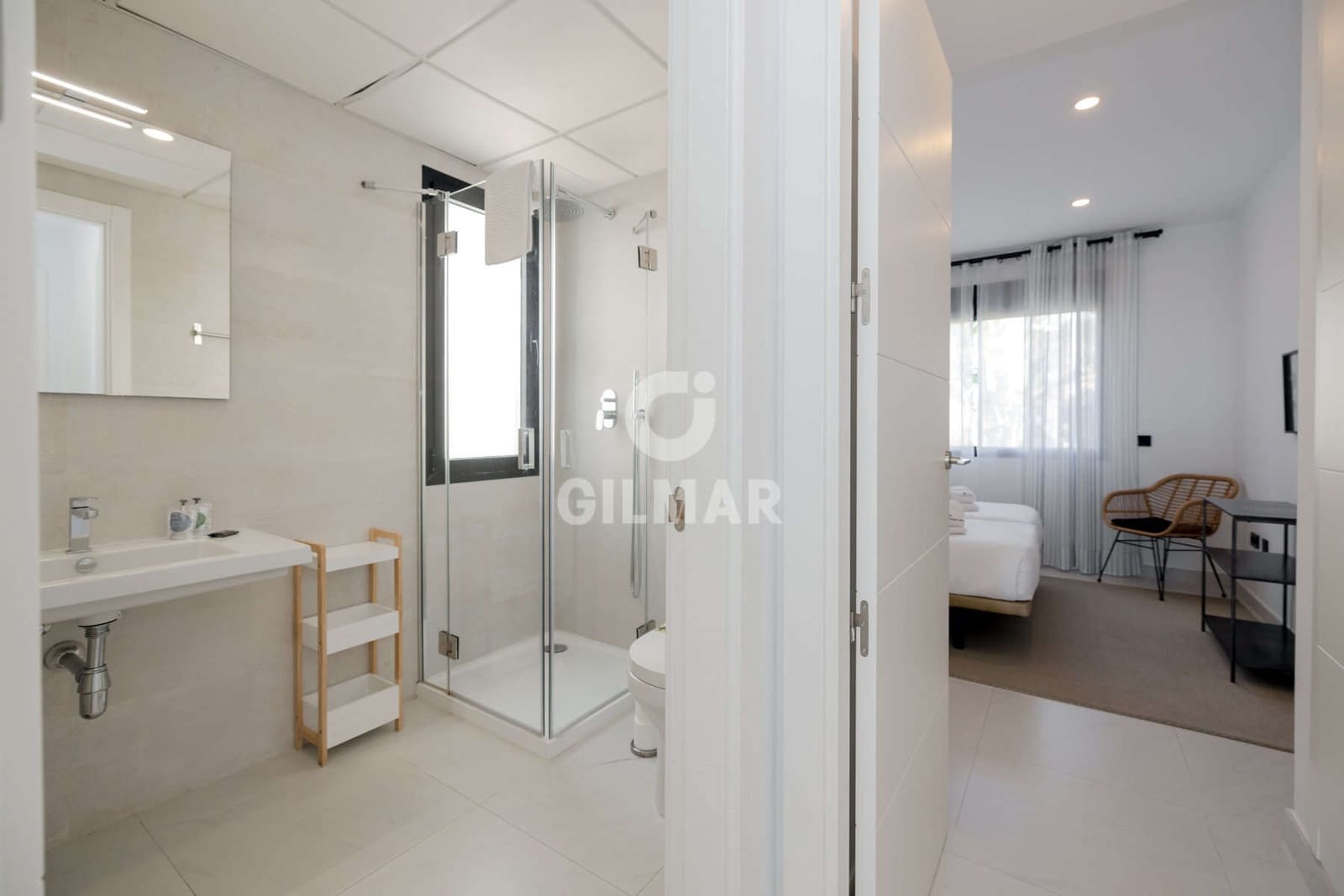 2 soverom Leilighet til salgs i Estepona med svømmebasseng garasje - € 620 000 (Ref: 9372348)