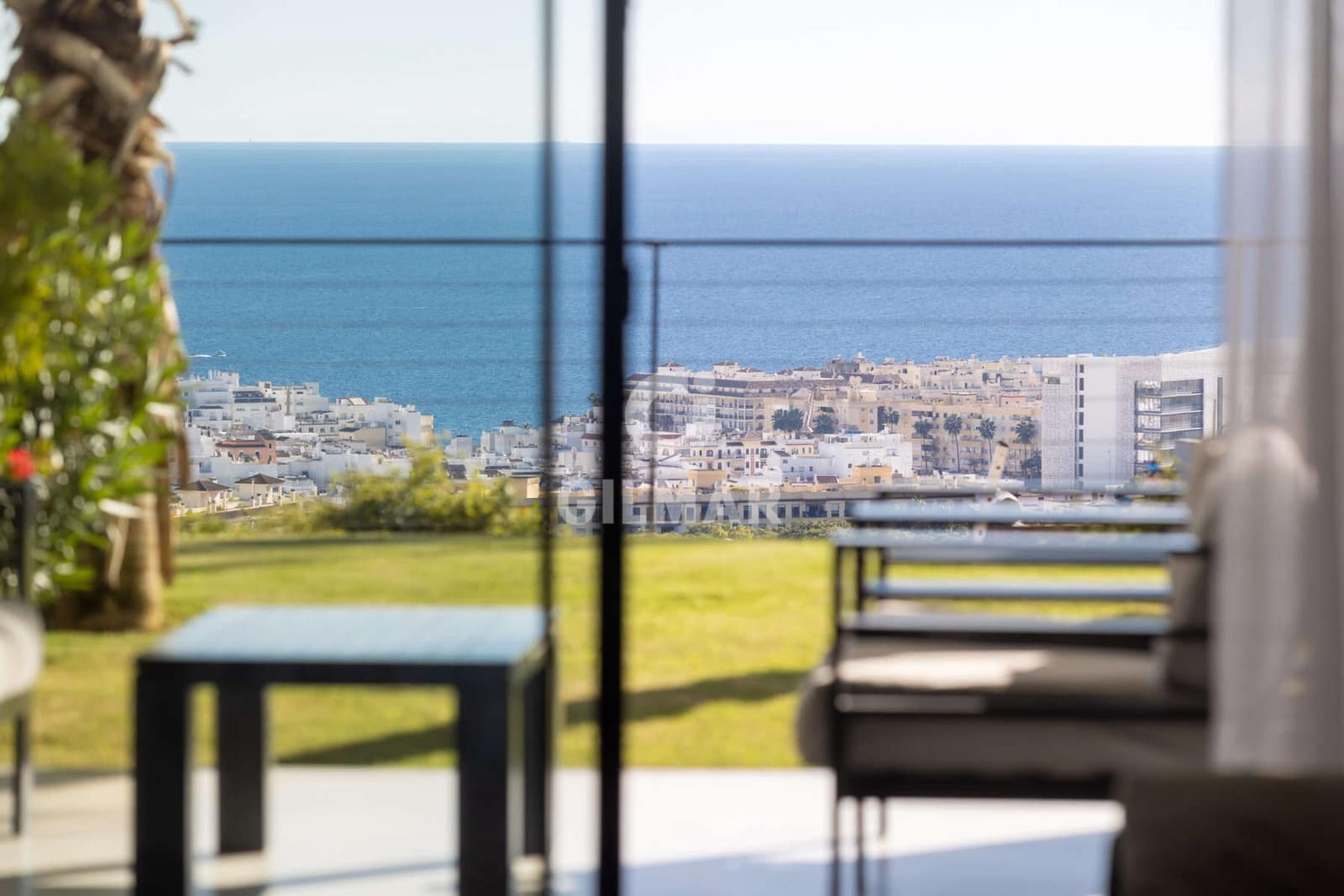 2 soverom Leilighet til salgs i Estepona med svømmebasseng garasje - € 620 000 (Ref: 9372348)