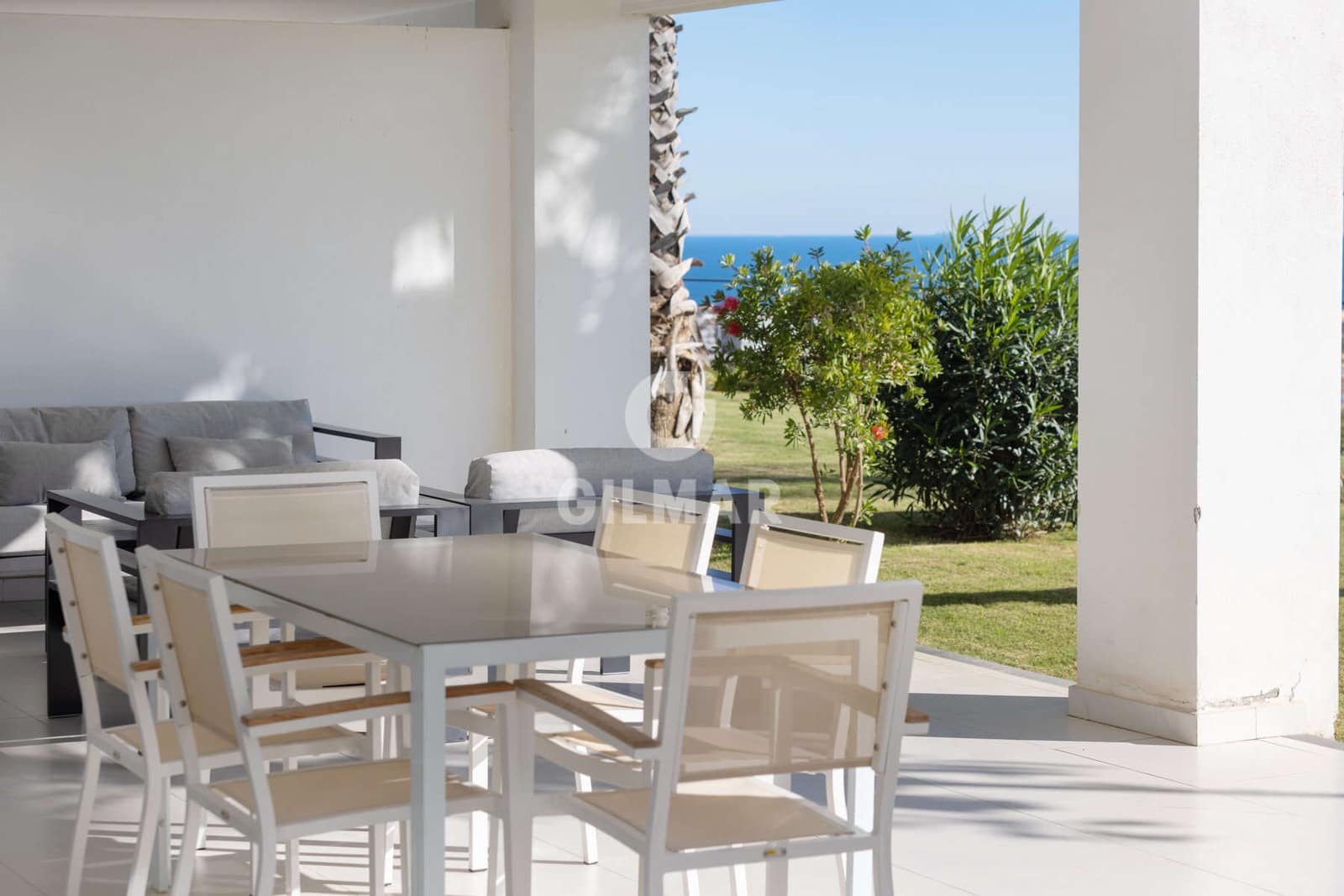 2 soverom Leilighet til salgs i Estepona med svømmebasseng garasje - € 620 000 (Ref: 9372348)