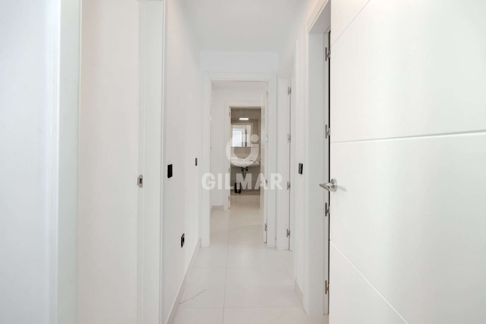 3 soverom Leilighet til salgs i Estepona med garasje - € 750 000 (Ref: 9372349)