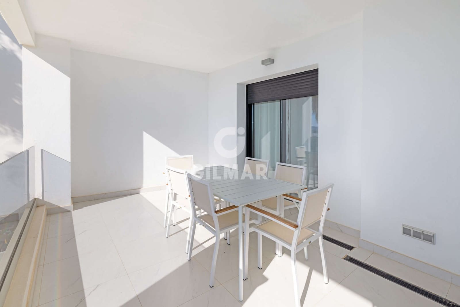 3 soverom Leilighet til salgs i Estepona med garasje - € 750 000 (Ref: 9372349)