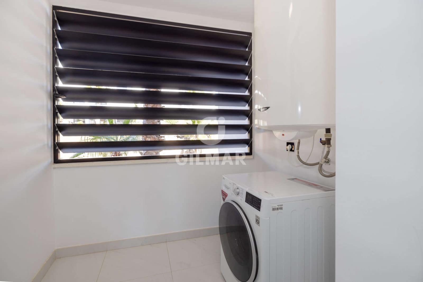 3 soverom Leilighet til salgs i Estepona med garasje - € 750 000 (Ref: 9372349)