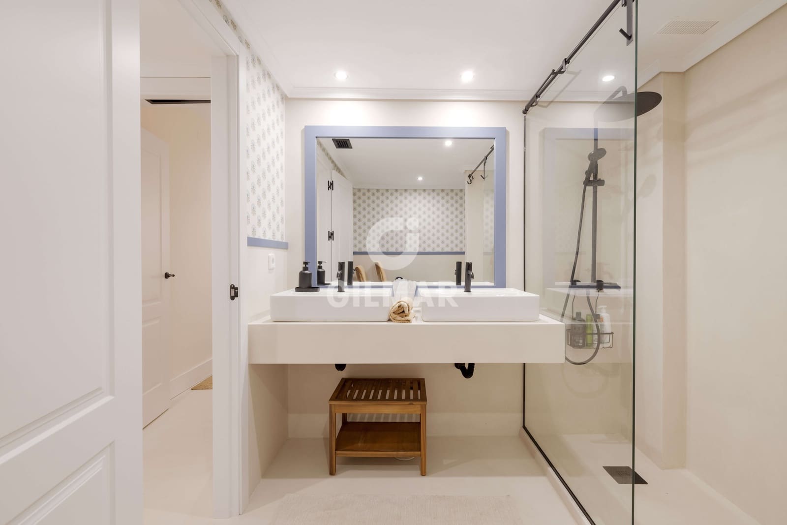 3 makuuhuone Asunto myytävänä paikassa Elviria mukana uima-altaan 
autotalli - 650 000 € (Ref: 9374337)