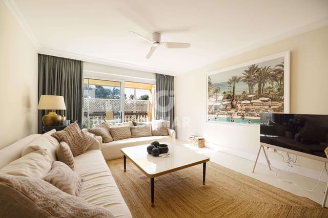 3 makuuhuone Asunto myytävänä paikassa Elviria, Marbella mukana uima-altaan 
autotalli - 650 000 € (Ref: 9374337)