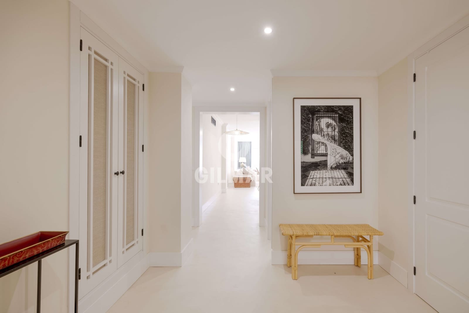 3 makuuhuone Asunto myytävänä paikassa Elviria mukana uima-altaan 
autotalli - 650 000 € (Ref: 9374337)