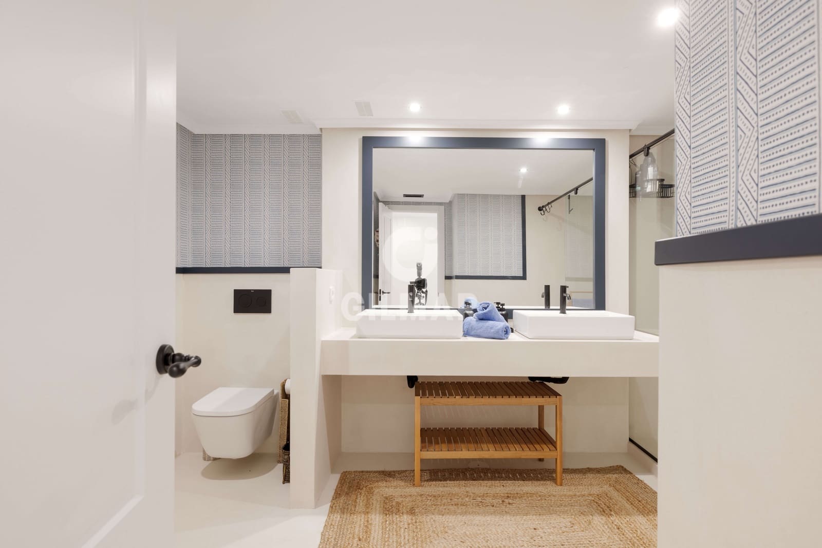 3 makuuhuone Asunto myytävänä paikassa Elviria mukana uima-altaan 
autotalli - 650 000 € (Ref: 9374337)