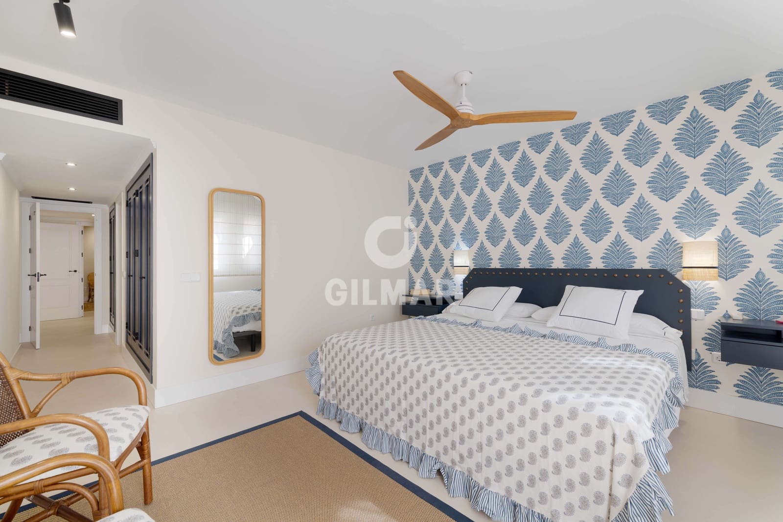 3 makuuhuone Asunto myytävänä paikassa Elviria mukana uima-altaan 
autotalli - 650 000 € (Ref: 9374337)