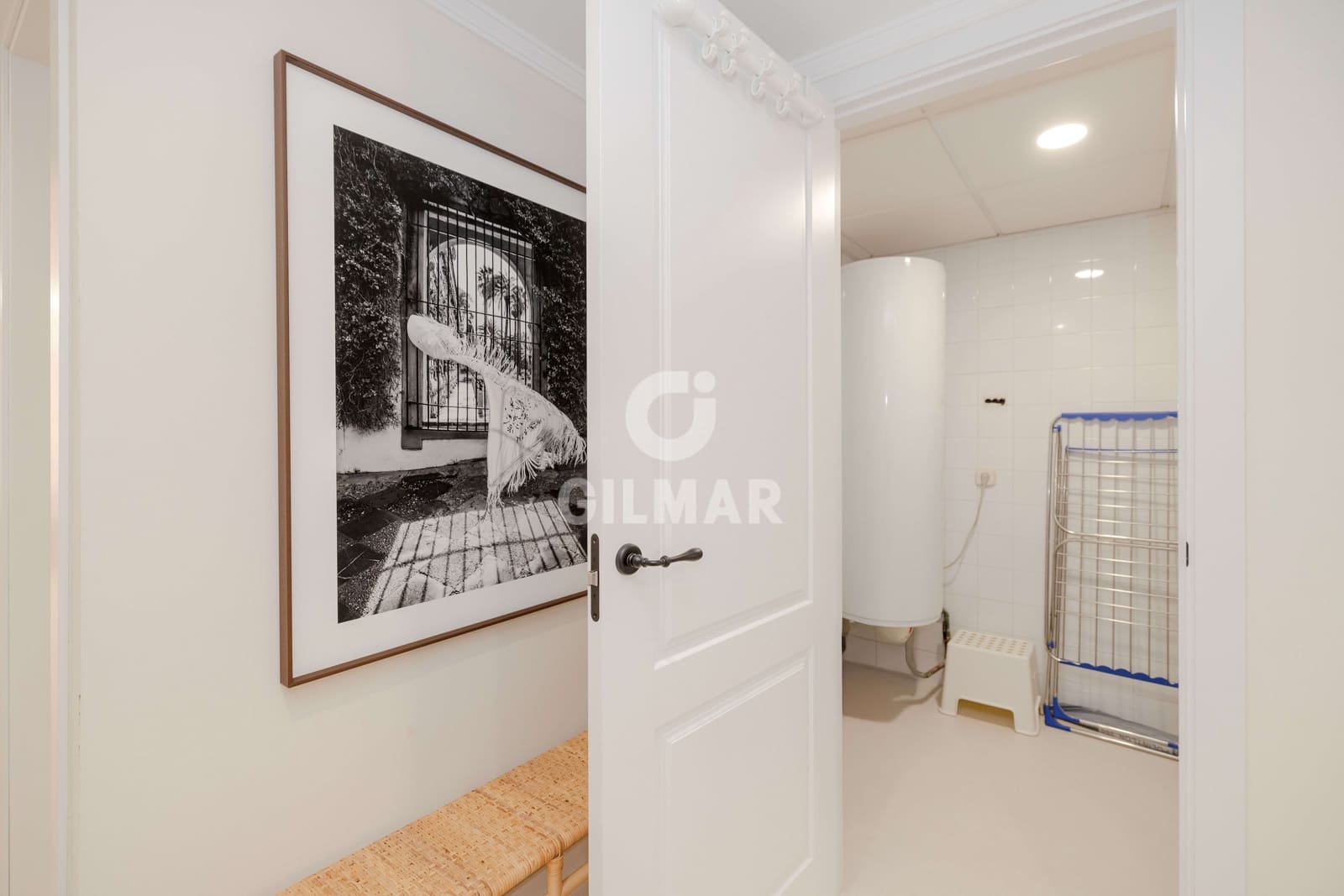 3 makuuhuone Asunto myytävänä paikassa Elviria mukana uima-altaan 
autotalli - 650 000 € (Ref: 9374337)