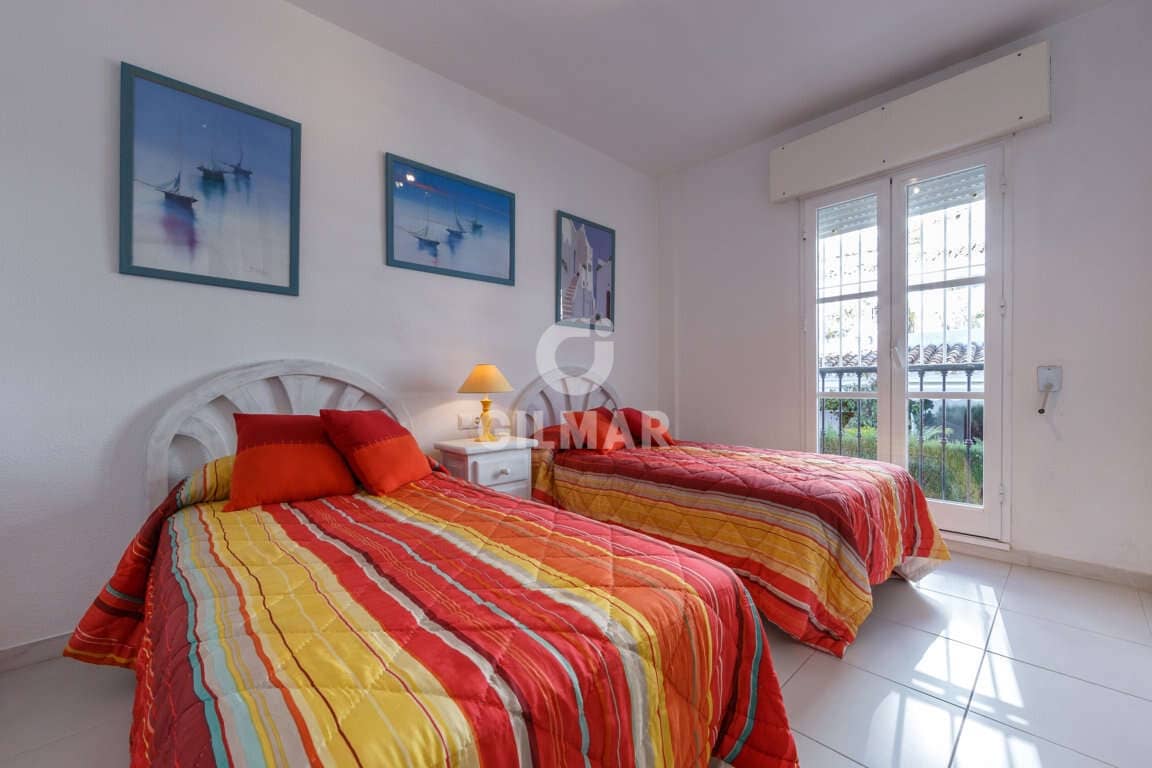 5 slaapkamer Flat te koop in Marbella met zwembad garage - € 740.000 (Ref: 9379973)