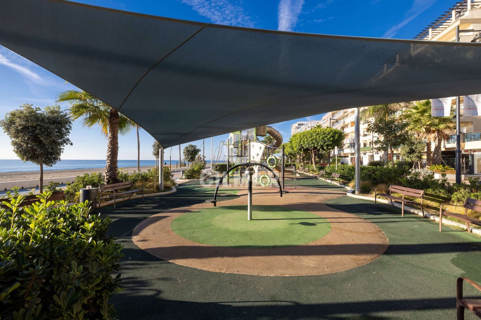 1 makuuhuone Asunto myytävänä paikassa Estepona - 450 000 € (Ref: 9383280)