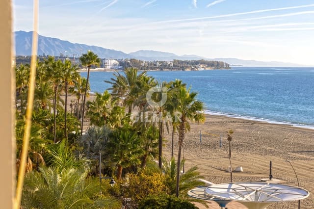 1 makuuhuone Asunto myytävänä paikassa Puerto de Estepona, Estepona - 450 000 € (Ref: 9383280)