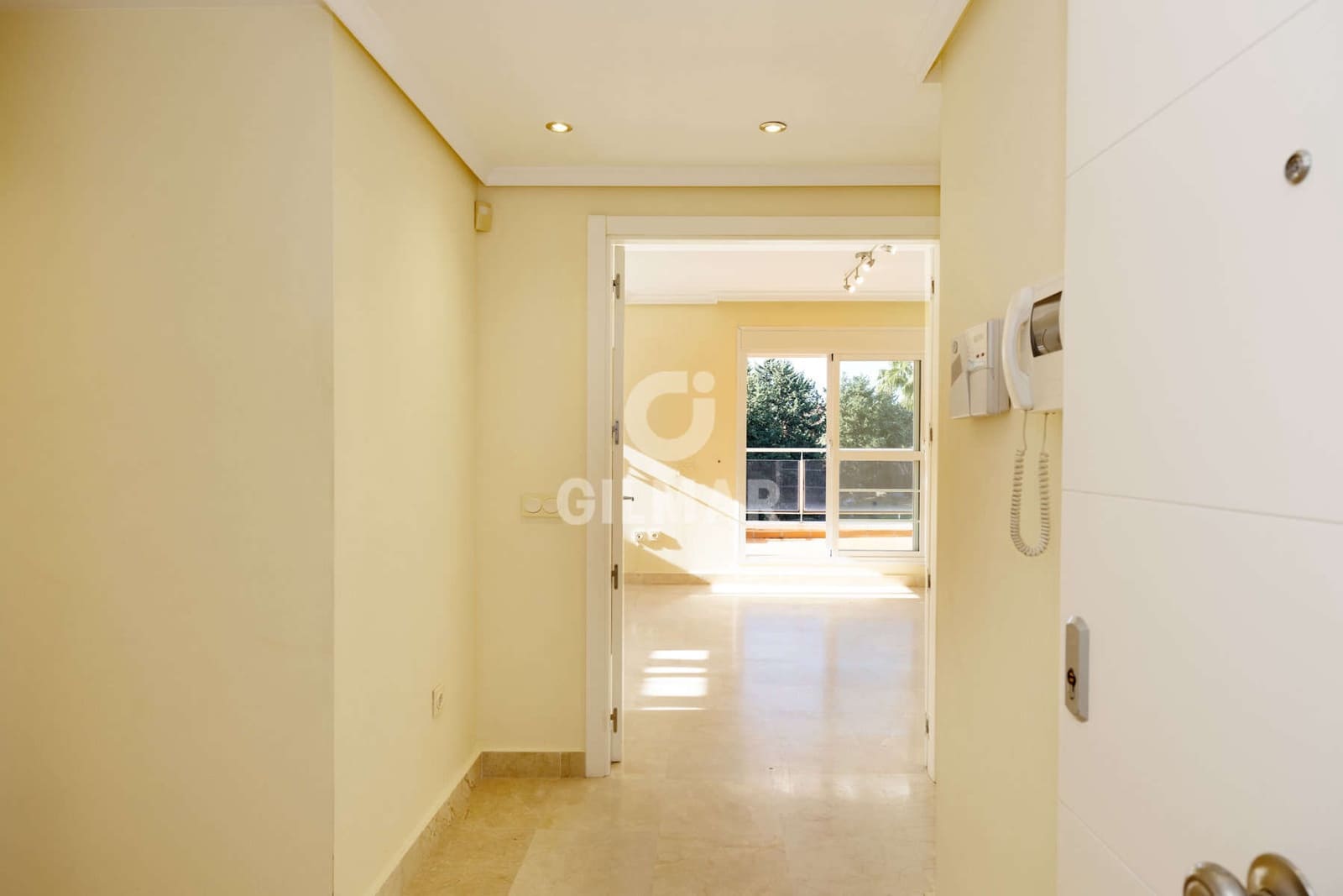 4 Zimmer Penthouse zu verkaufen in Estepona mit Pool Garage - 730.000 € (Ref: 9386092)