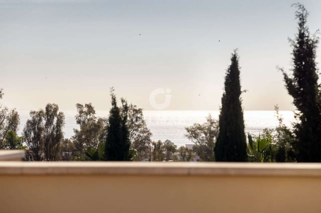 4 soverom Penthouse til salgs i Sotoserena, Estepona med svømmebasseng garasje - € 730 000 (Ref: 9386092)