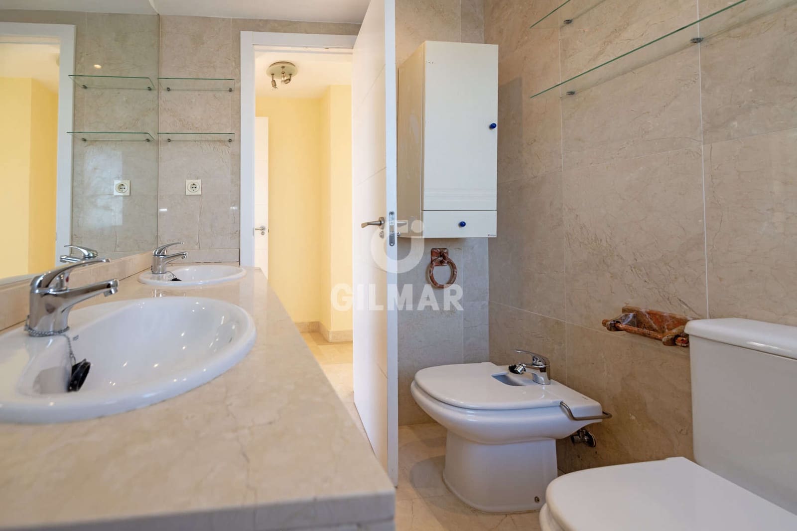 4 Zimmer Penthouse zu verkaufen in Estepona mit Pool Garage - 730.000 € (Ref: 9386092)