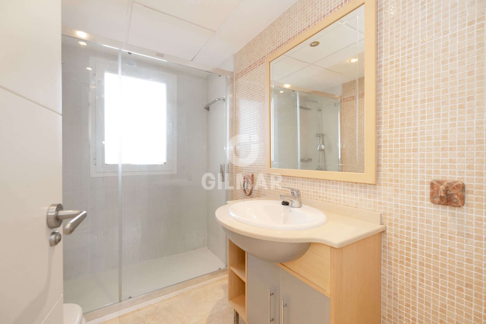 4 Zimmer Penthouse zu verkaufen in Estepona mit Pool Garage - 730.000 € (Ref: 9386092)