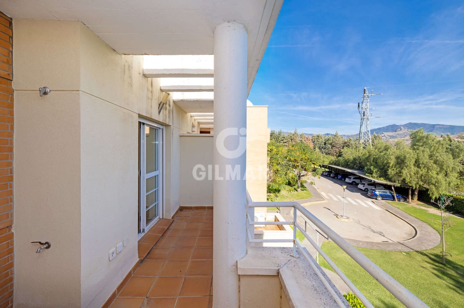 4 Zimmer Penthouse zu verkaufen in Estepona mit Pool Garage - 730.000 € (Ref: 9386092)